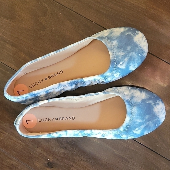 NEW! LUCKY BRAND Emmie Tie-Dye Soft Comfy Slip On Ballet Flat 7. - Picture 3 of 6